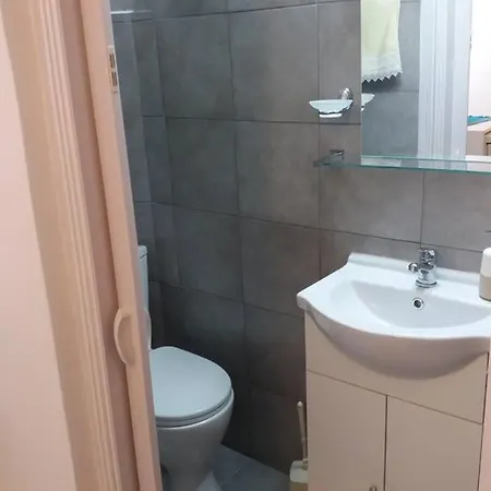 Old Town Traditional House Апартаменты Парос